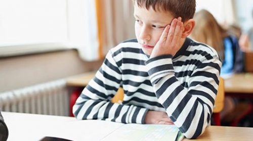 Crianças distraídas déficit de atenção ou distúrbio auditivo - Foto Reprodução Google