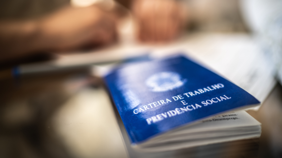 Trabalho: Empresa anuncia novas vagas para Auxiliar de Produção na região