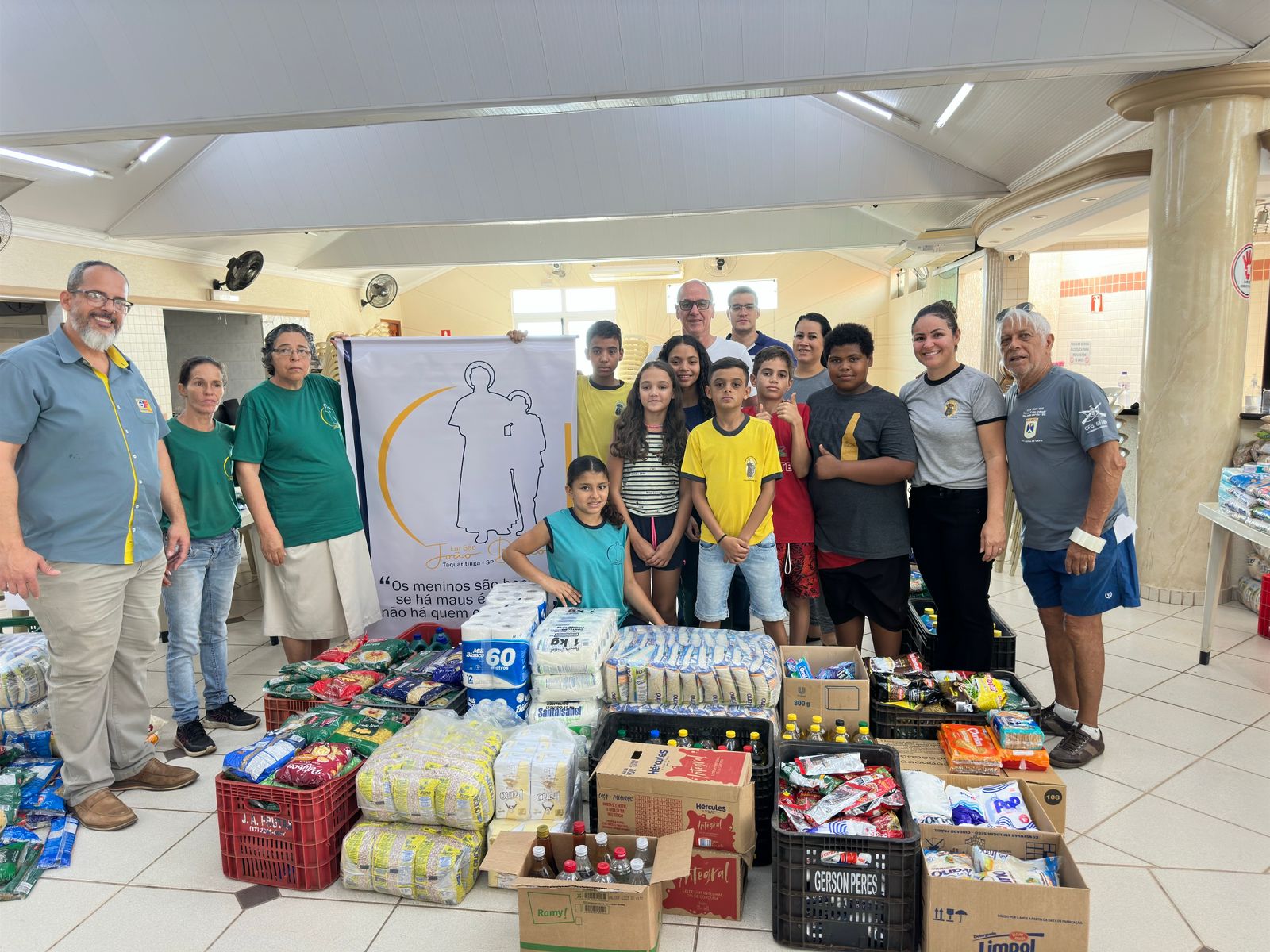 ‘Cidadão Solidário’: Campanha arrecada oito toneladas de alimentos em Taquaritinga