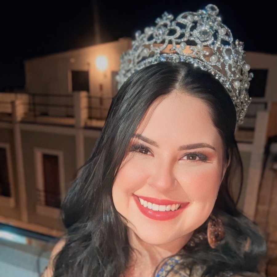 Gente nossa: Tati Scarambone conquista título internacional de Miss Plus Size