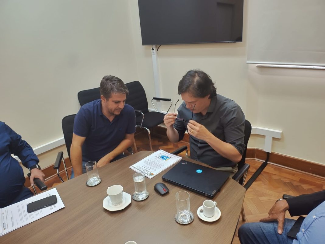 Na região: Prefeito de Cândido Rodrigues solicita nova escola em audiência com Secretaria de Educação