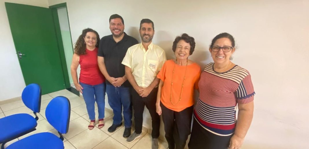 Compromisso com a Etec Taquaritinga: Fortalecendo o Ensino Técnico e a Inserção no Mercado de Trabalho