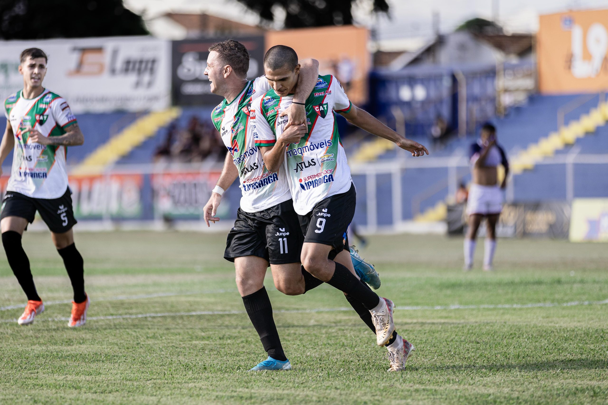 Campeonato Paulista: Taquaritinga vence São-Carlense e sobe para o G-3 da Série A4