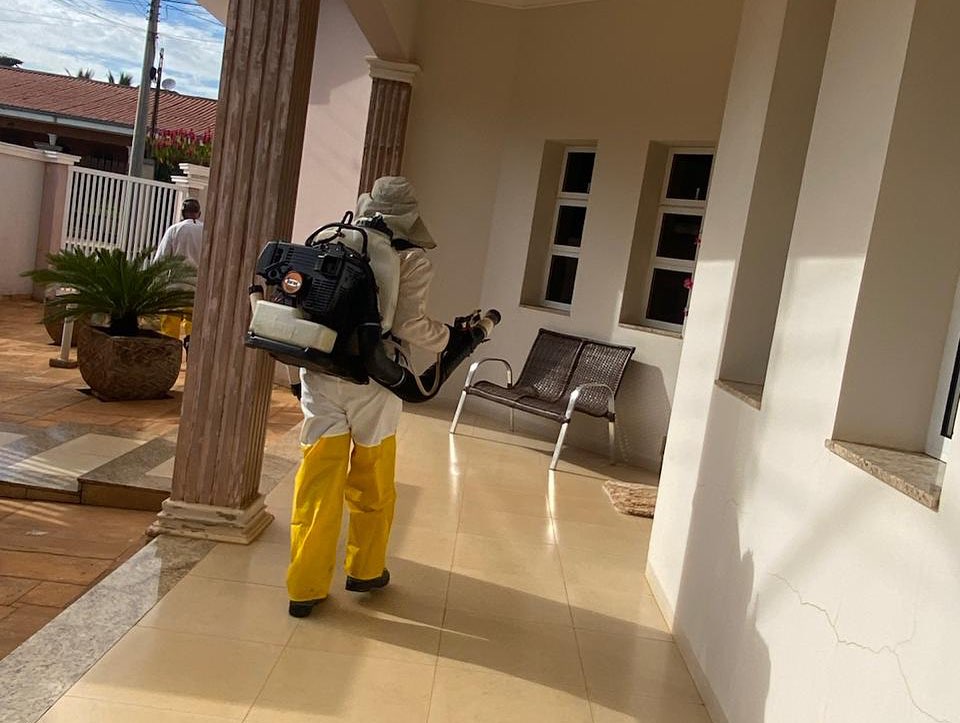 Áreas críticas: Cândido Rodrigues intensifica combate à dengue com bloqueio e pulverização