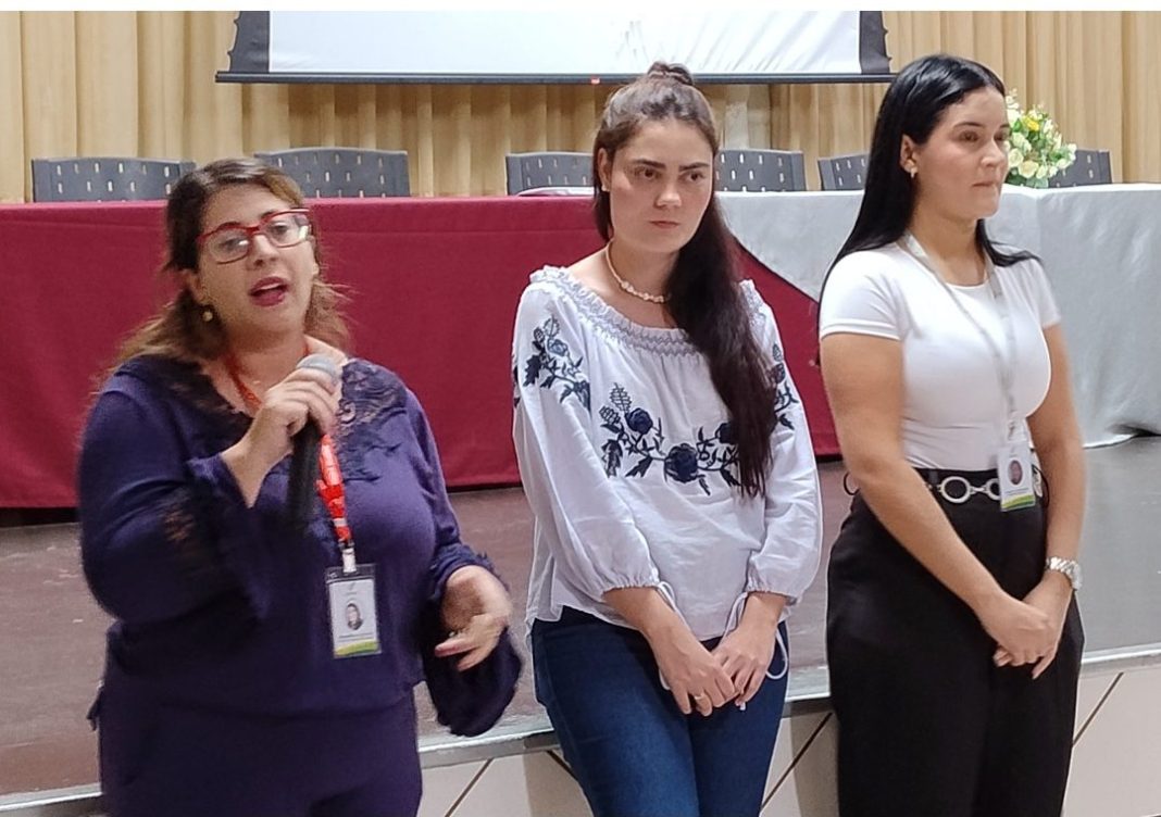 Oportunidades de carreira em foco: Etec DANS recebe profissionais da Nutoil para palestra inspiradora