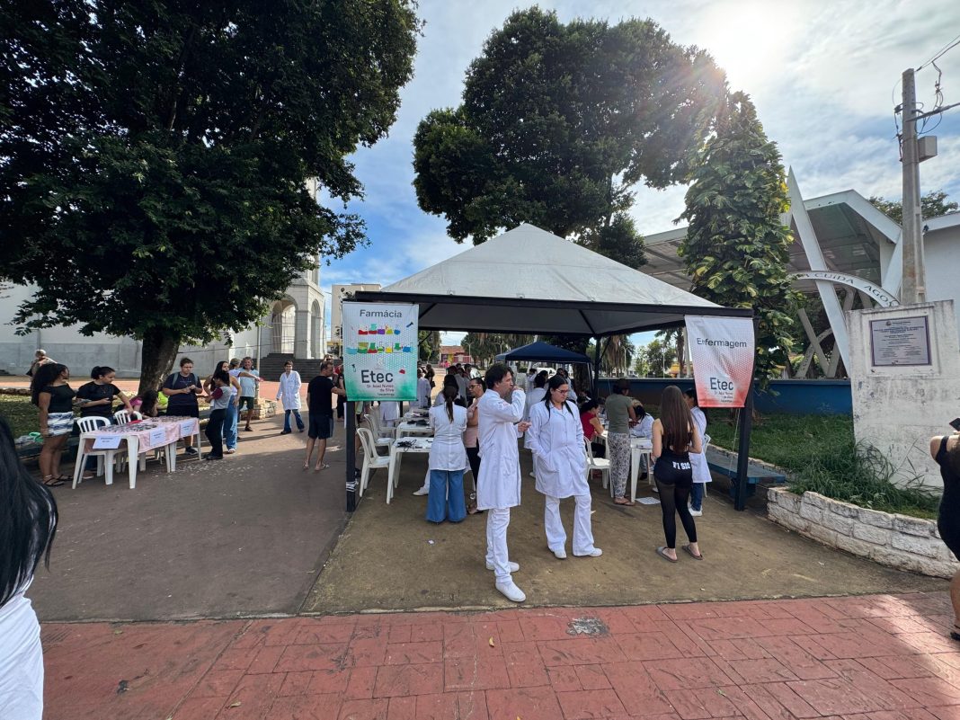 Etec leva saúde à Praça: Campanha de vacinação e ações educativas mobilizam Taquaritinga