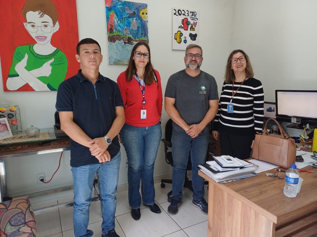 Indústria local: ACIT e Sebrae visitam CAVTEC e destacam potencial da indústria local de embalagens