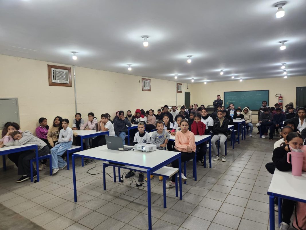 Conscientizar para proteger: Educação e Saúde se unem na EMEB Ricardo Izar em ação preventiva sobre animais sinantrópicos