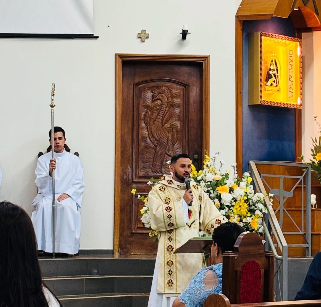 Comunidade Católica: Ordenação Diaconal emociona fiéis em Guariroba