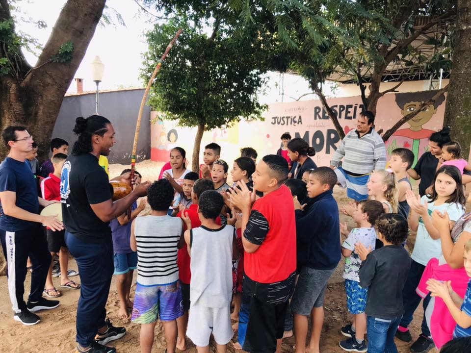 Um dia para aquecer corpo e alma: Projeto De Mãos Dadas celebra cultura, solidariedade e comunidade