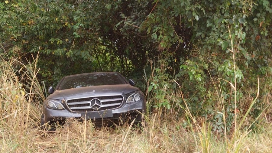 Achado: Carro do ex-prefeito Vanderlei Mársico é localizado na zona rural de Taquaritinga