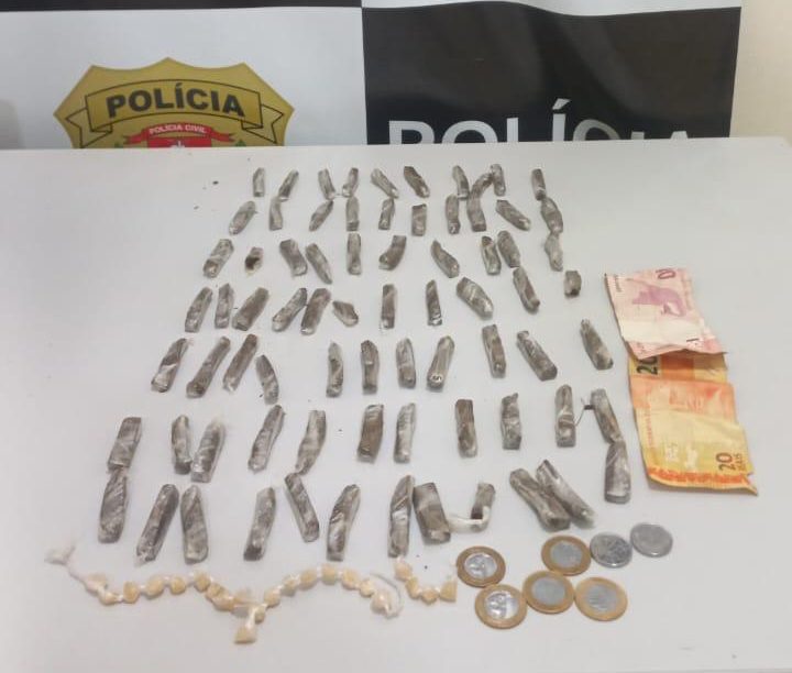 Ação coordenada: Jovem é preso com mais de 90 porções de drogas próximo a escola estadual em Taquaritinga