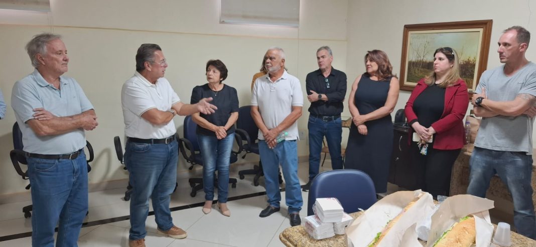 Conexão que transforma: Prefeito Fulvio Zuppani e deputado Carlão Pignatari discutem avanços para Taquaritinga em encontro com lideranças locais