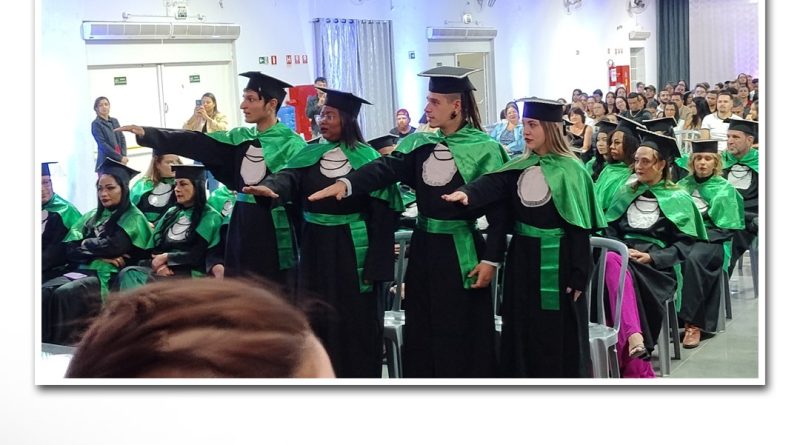 Celebração especial: Etec DANS celebra a conquista dos formandos em noite solene no Lions Clube