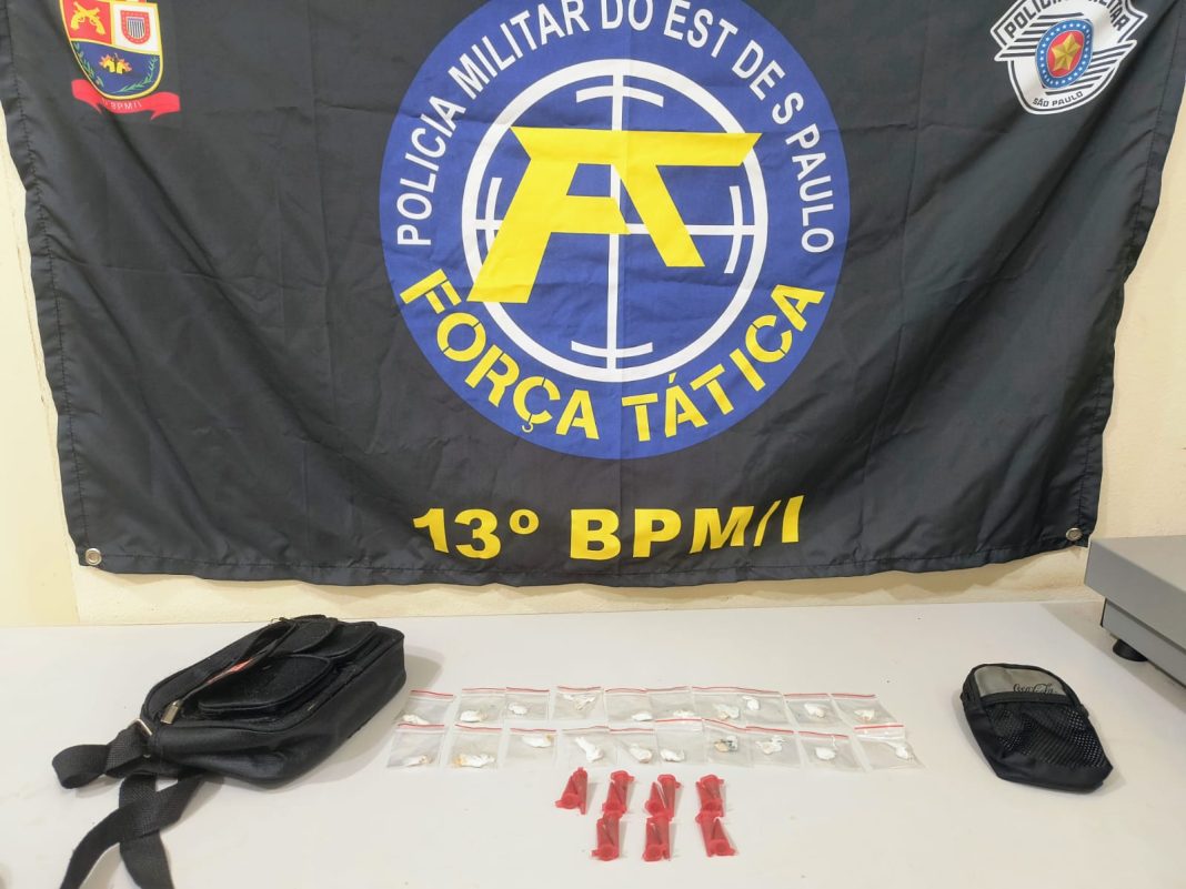 Em Taquaritinga: Polícia Militar prende jovem por tráfico de drogas