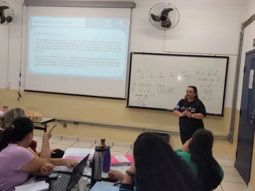 Educação: URE de Taquaritinga promove formação para professores com foco no ensino da Matemática