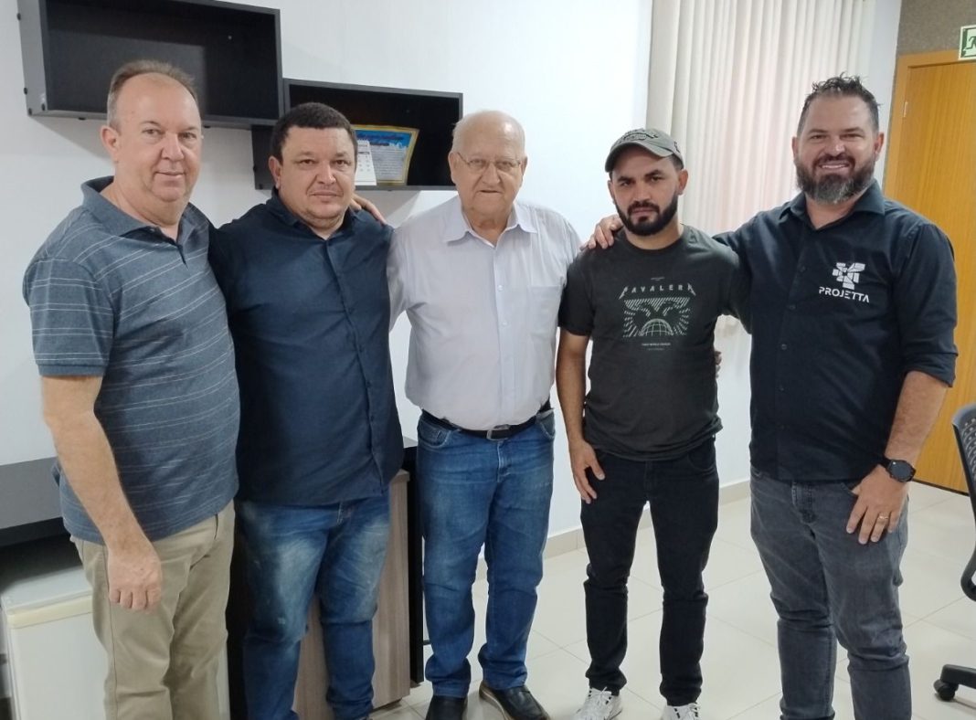 Economia: Santa Ernestina recebe empresa interessada no Distrito Industrial
