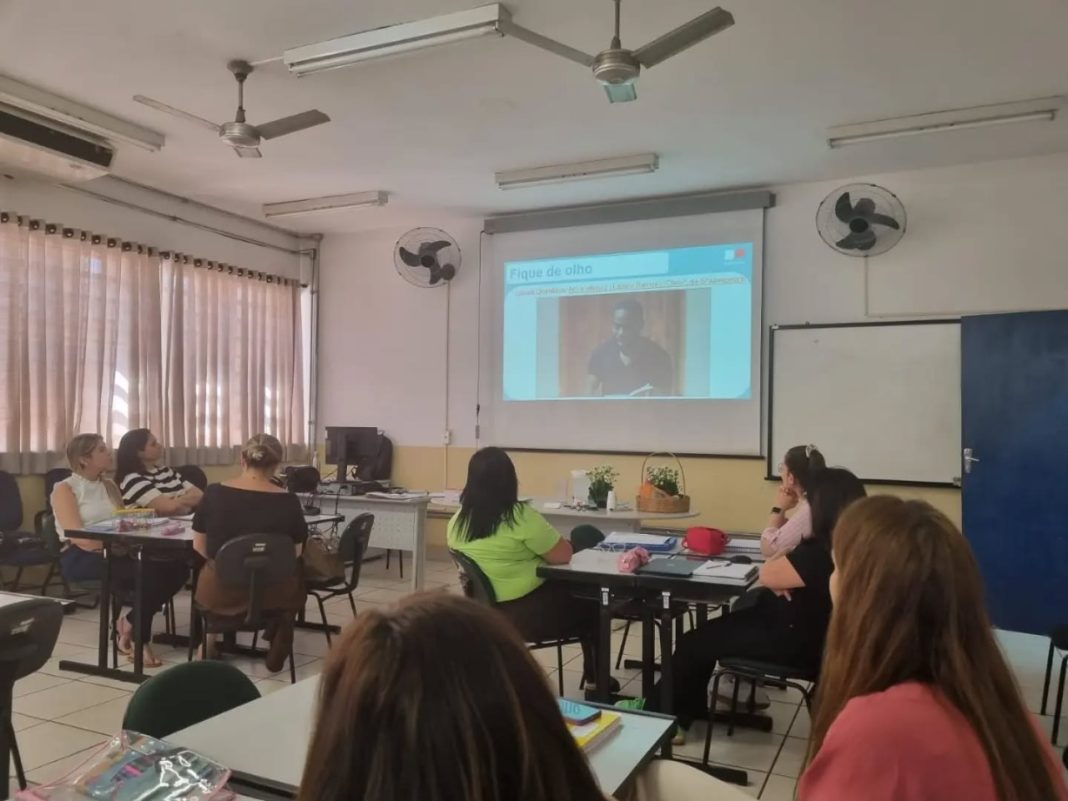 Qualificação: Unidade Regional de Ensino de Taquaritinga promove formação sobre o Currículo Paulista