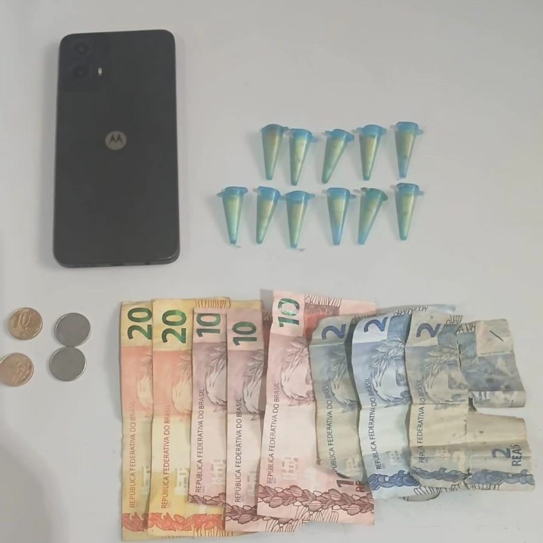 Em Taquaritinga: Polícia Militar prende homem por tráfico de drogas no Jardim Micali