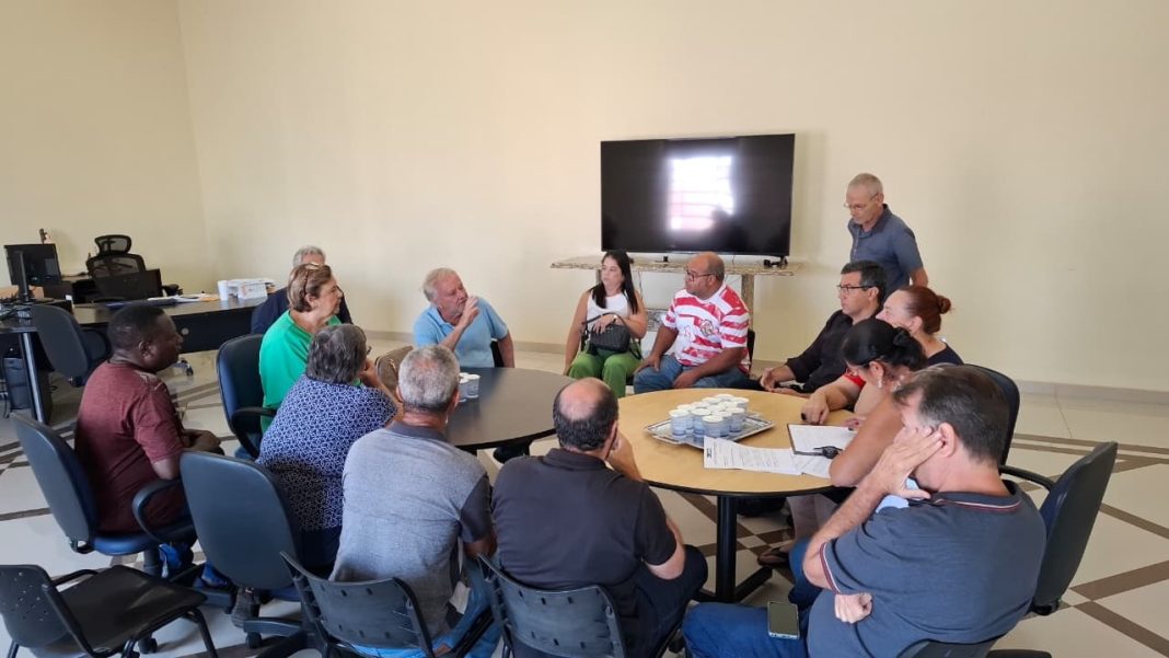 Dissídio: Prefeitura apresenta contraproposta de reajuste e avança em negociações com servidores municipais