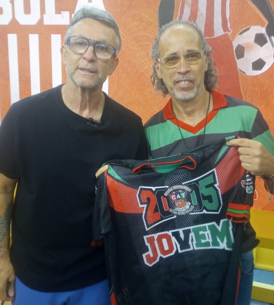 Gente nossa: Camisa da Jovem Garra do Leão ganha destaque nacional em programa da Band