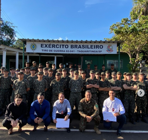 TG 02-041: Tiro de Guerra de Taquaritinga realiza palestra sobre educação financeira para jovens atiradores