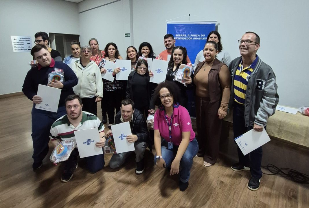 Em Taquaritinga: Curso de cupcakes promove inclusão, autonomia e empreendedorismo entre integrantes do CEMIS