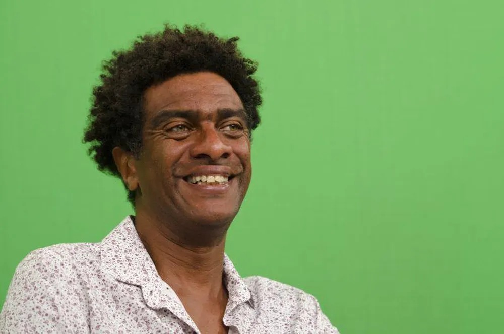 No Cine São Pedro: Taquaritinga Comedy Show celebra dois anos com apresentação de Helio De La Peña