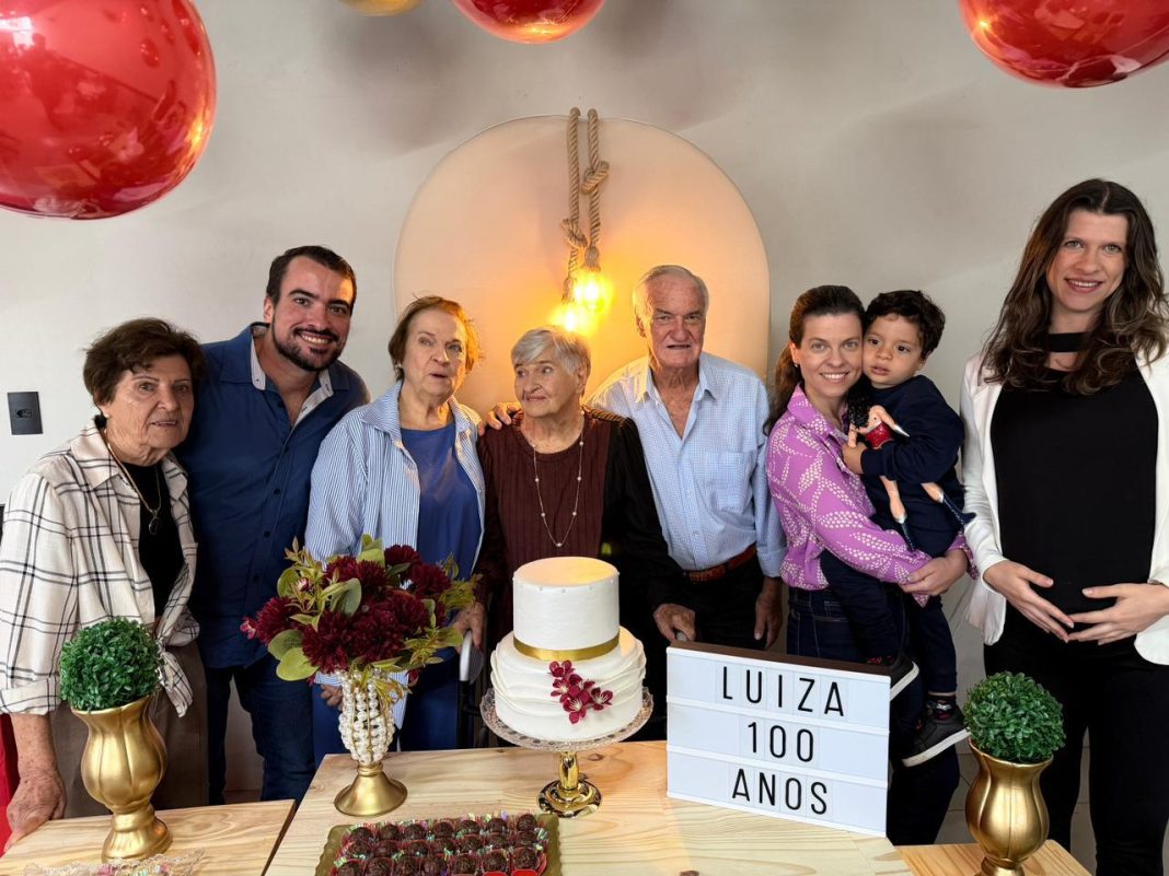 Luiza Pini celebra 100 anos de vida em festa cercada de carinho e emoção