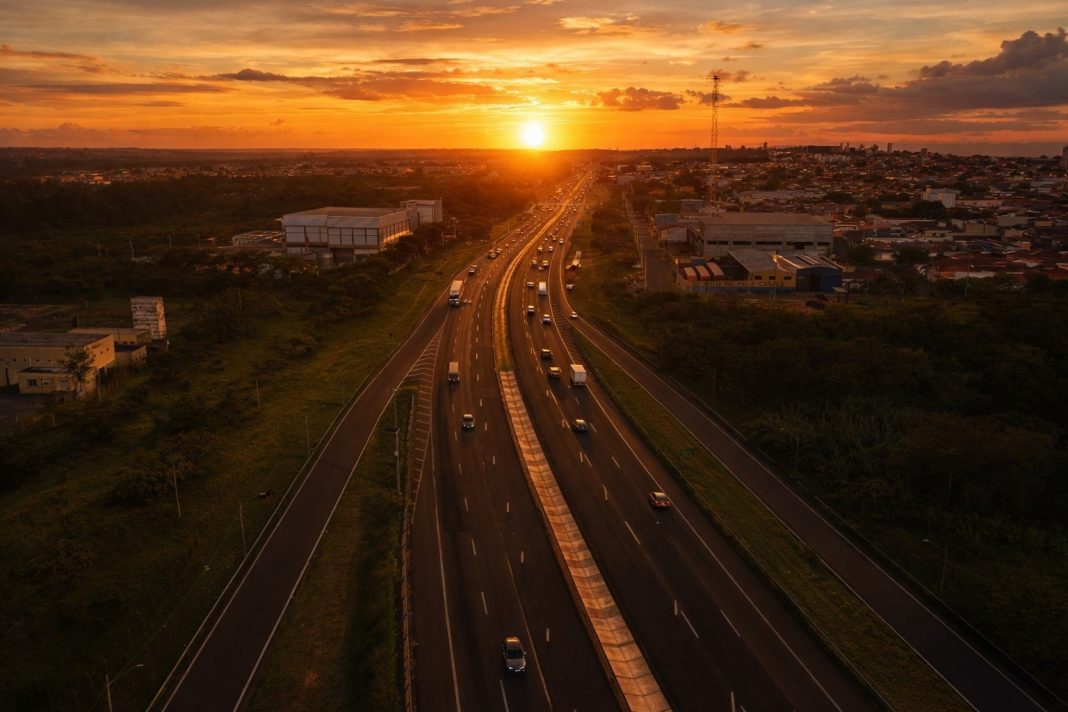 Na região: Obras de terceiras faixas na SP-310 completam um ano em São Carlos com mais de 10 quilômetros já entregues