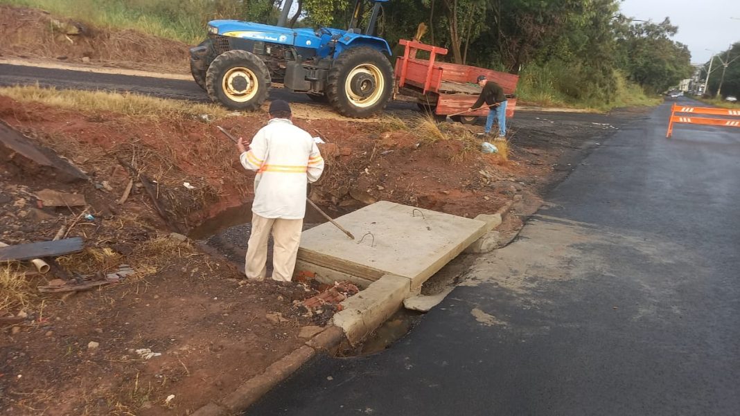 Melhoria: Prefeitura conclui reconstrução de caixa de captação de águas pluviais na Avenida Dr. Área Leão