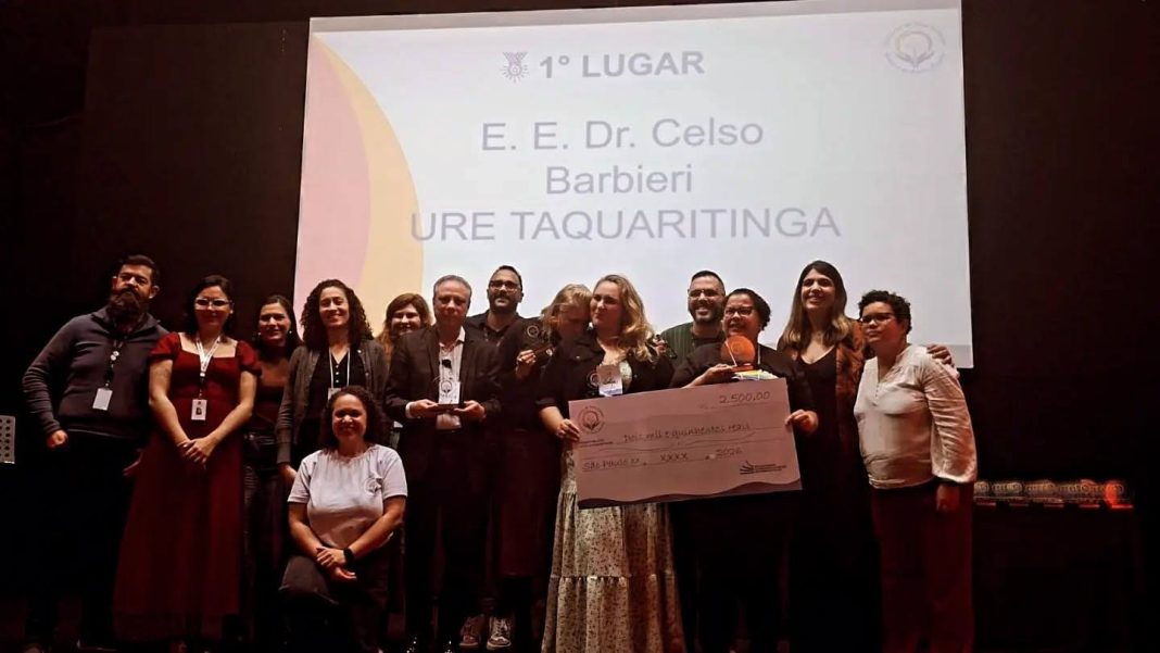 Na região: Escola de Dobrada conquista 1º lugar no Estado em concurso de boas práticas da Educação