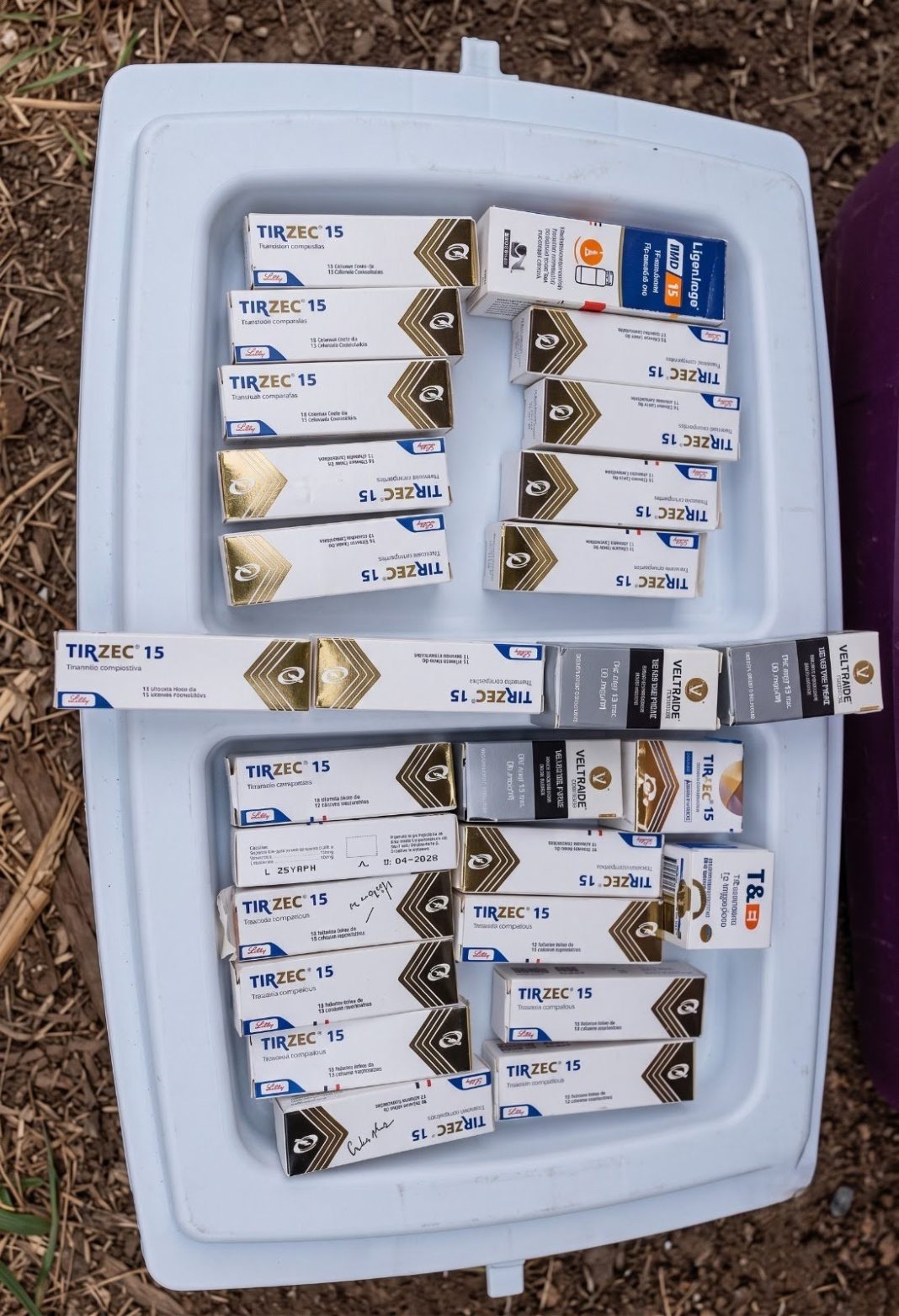 Em Taquaritinga: TOR apreende medicamentos proibidos e mulher é presa por contrabando na SP-333