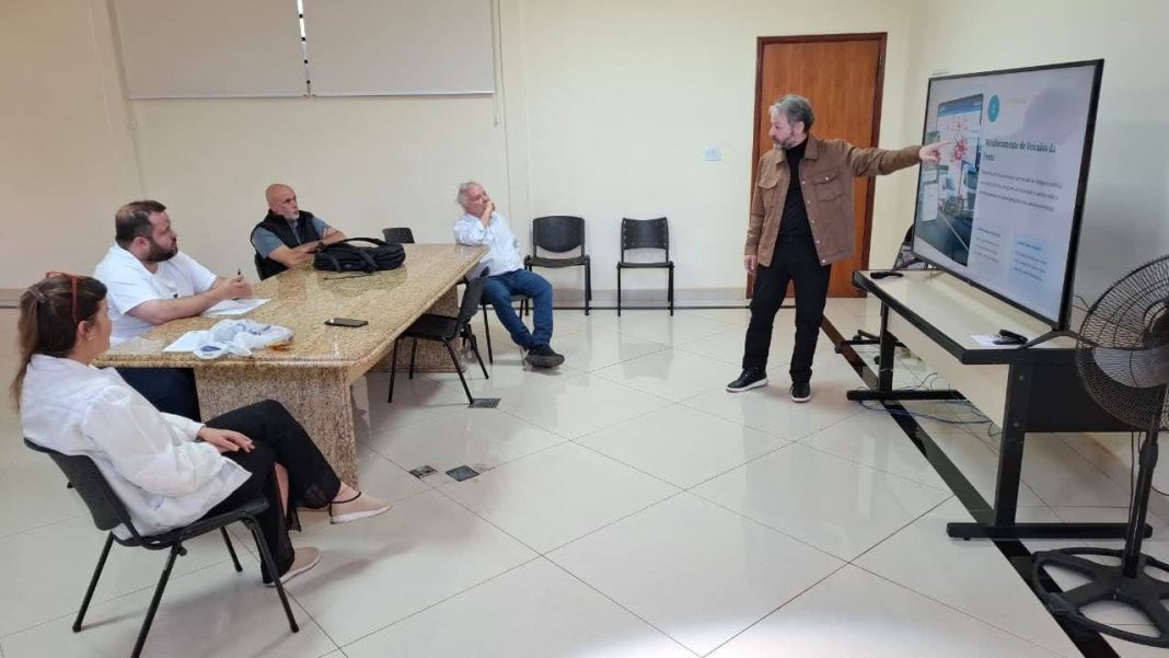 Em Taquaritinga: Prefeitura e Fatec discutem uso de Inteligência Artificial para modernizar a gestão pública