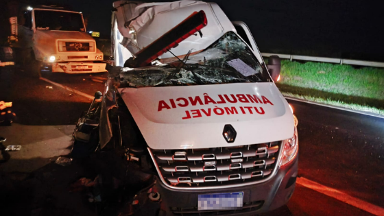 Choque: UTI Móvel de Taquaritinga se envolve em grave acidente na Rodovia Faria Lima