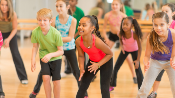 Desenvolvimento pessoal: ACADES abre inscrições para oficinas de dança e teatro em Taquaritinga