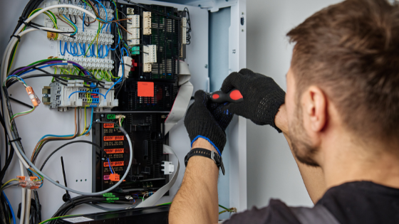 Qualificação: Sindicato Rural de Taquaritinga oferece curso gratuito de eletricista residencial